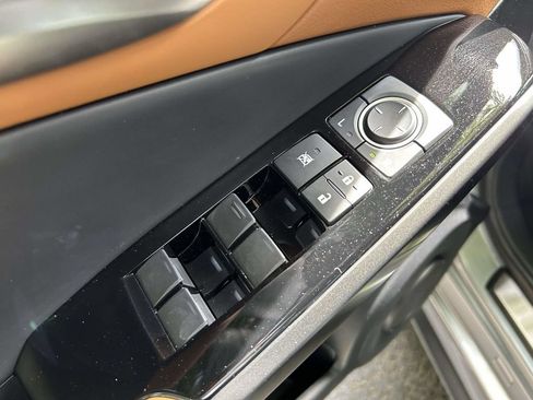Used 2025 Lexus IS 300 w/ Comfort Package RWD image 11
