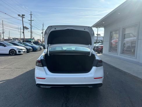 Used 2024 Honda Accord Touring image 32