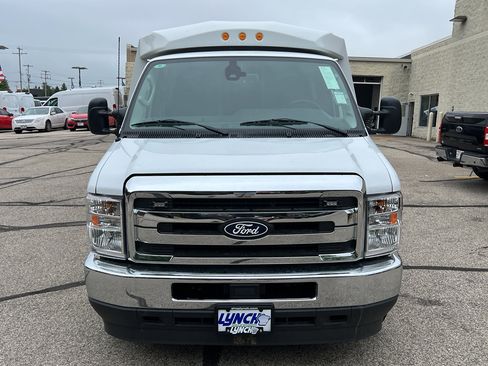 New 2026 Ford E-350 and Econoline 350 Super Duty w/ Power Equipment Group RWD image 7