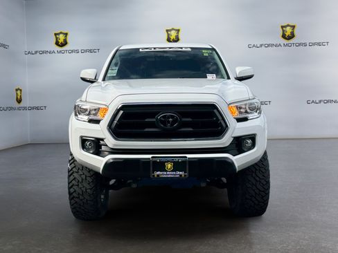 Used 2022 Toyota Tacoma SR5 AWD/4WD image 8