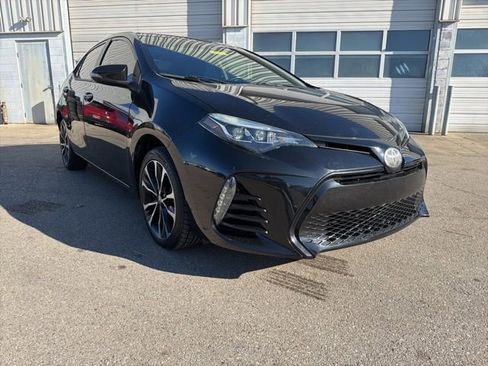 Used 2018 Toyota Corolla SE w/ SE Premium Package image 7
