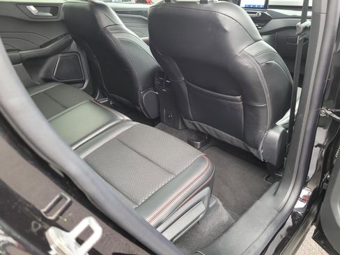 Used 2025 Ford Escape ST-Line image 19