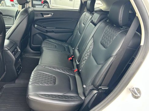 Used 2024 Ford Edge Titanium AWD/4WD image 11