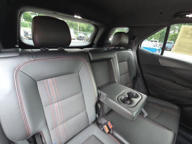 Certified 2022 Chevrolet Equinox RS w/ LPO, Floor Liner Package FWD image 16