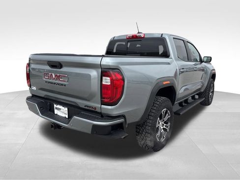 Used 2024 GMC Canyon AT4 w/ Technology Package image 5