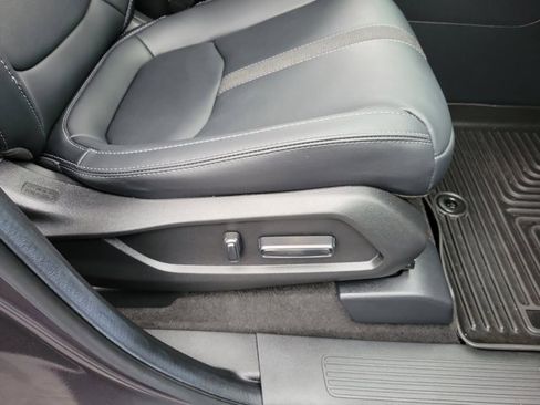 Certified 2025 Honda Pilot EX-L image 7