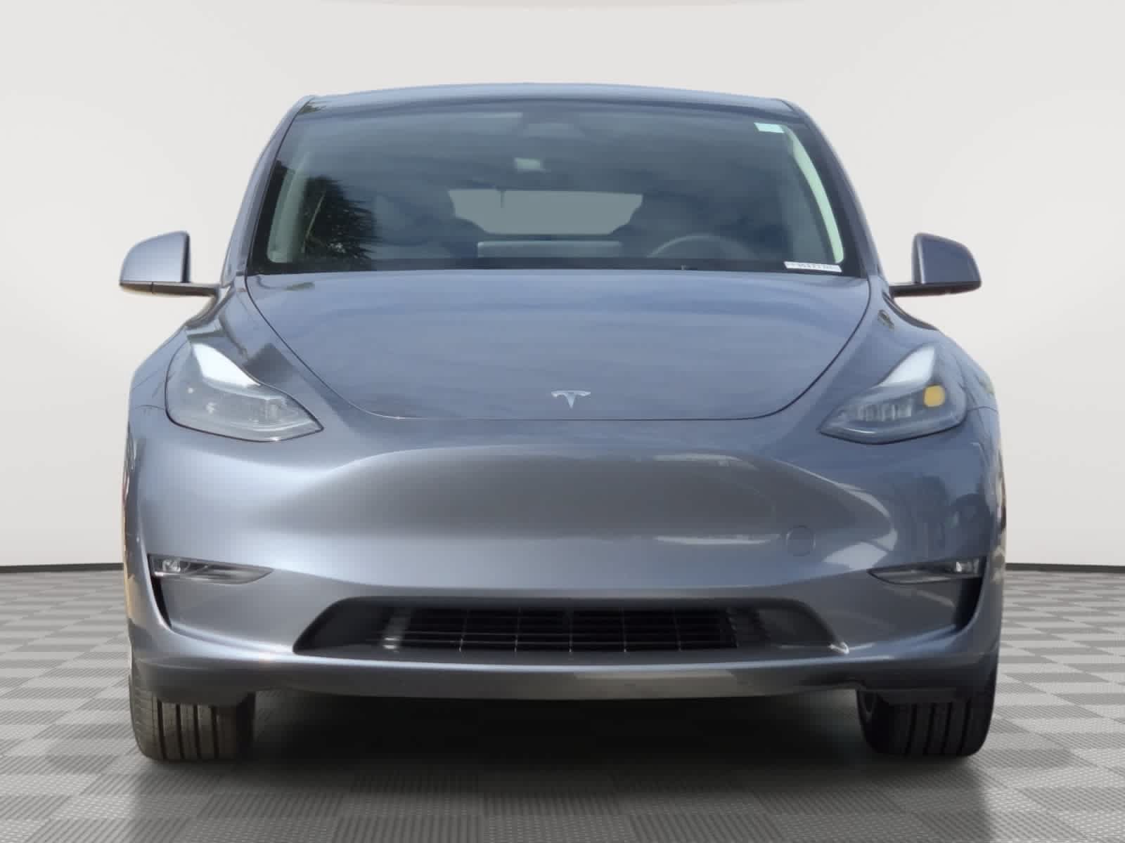 Used 2023 Tesla Model Y 2WD image 2