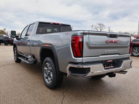 New 2026 GMC Sierra 3500 SLT image 26