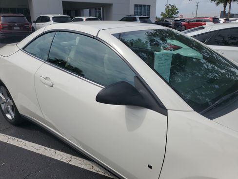 Used 2007 Pontiac G6 GT w/ Sport Package FWD image 3