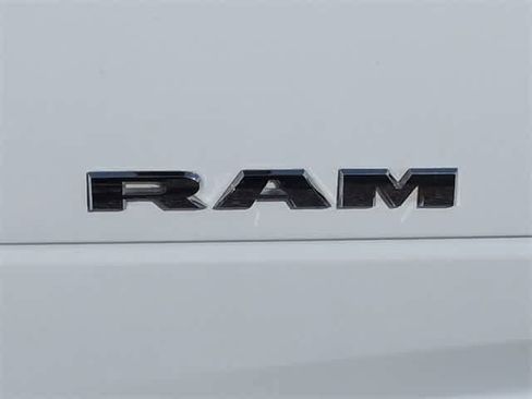 Used 2024 RAM 3500 Big Horn image 13