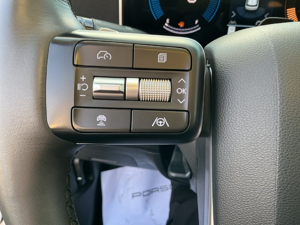 Used 2025 Hyundai Santa Fe SEL AWD/4WD image 19