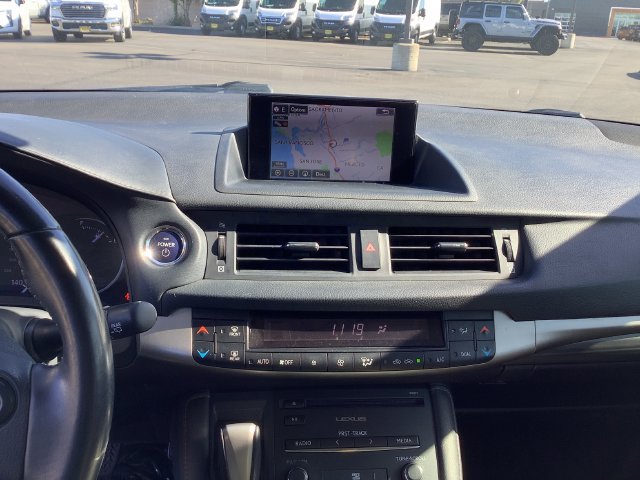 Used 2014 Lexus CT 200h FWD image 17