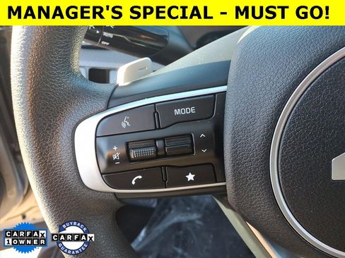 Used 2023 Kia Sportage LX image 18