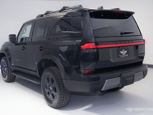 Used 2026 Lexus GX 550 image 6