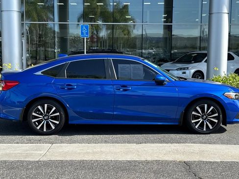 Used 2023 Honda Civic EX image 3