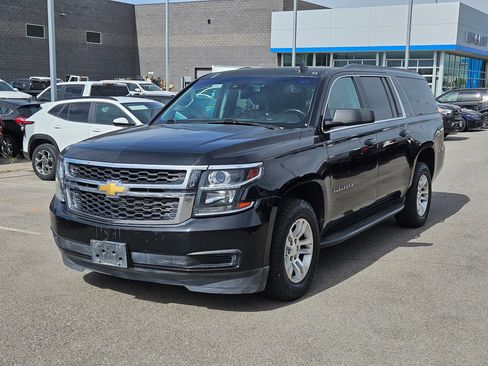 Used 2015 Chevrolet Suburban LT AWD/4WD image 8