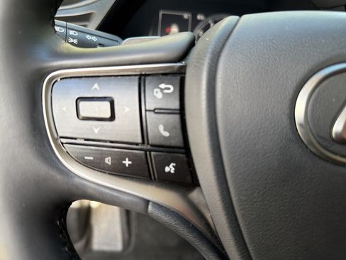 Used 2023 Lexus ES 350 w/ Premium Package FWD image 19