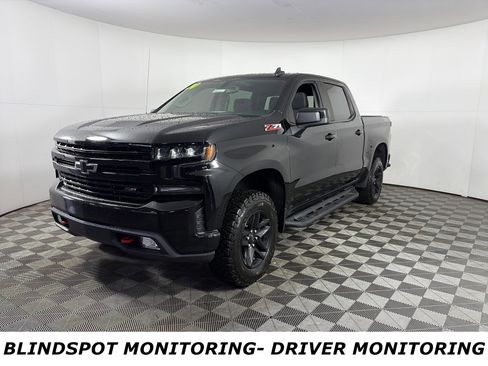 Used 2020 Chevrolet Silverado 1500 LT Trail Boss image 3