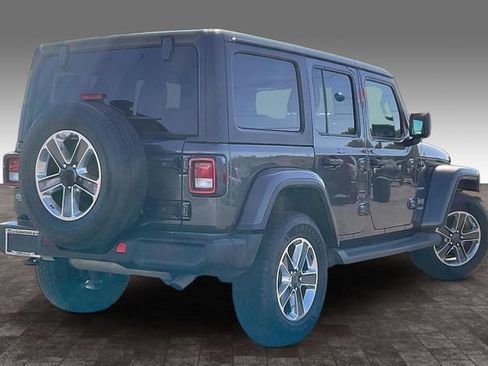 Used 2021 Jeep Wrangler Unlimited Sahara AWD/4WD image 2