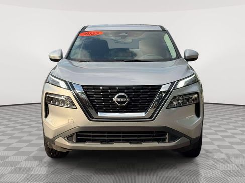 Used 2023 Nissan Rogue SV FWD image 2