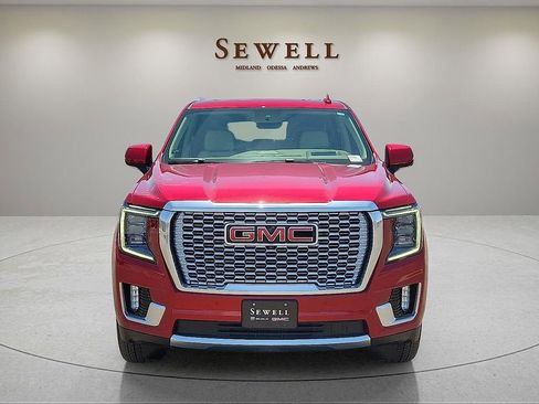 Used 2024 GMC Yukon XL Denali w/ Advanced Technology Package AWD/4WD image 8