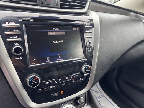 Used 2024 Nissan Murano SV AWD/4WD image 11