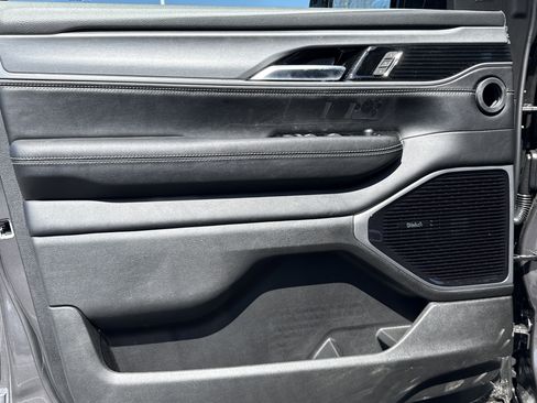 New 2026 Jeep Grand Wagoneer Limited AWD/4WD image 12