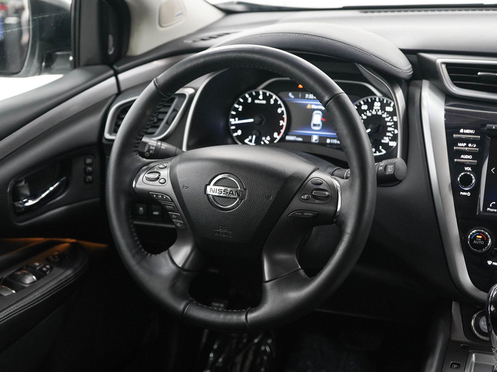 Used 2019 Nissan Murano SL w/ Cargo Package AWD/4WD image 14