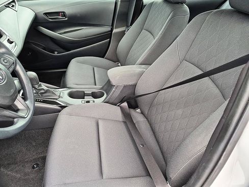 Used 2026 Toyota Corolla LE FWD image 15