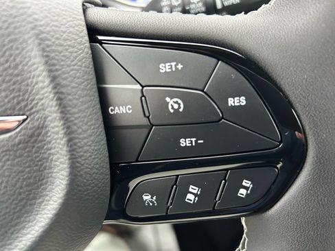 New 2026 Chrysler Pacifica Select w/ S Appearance Package FWD image 20