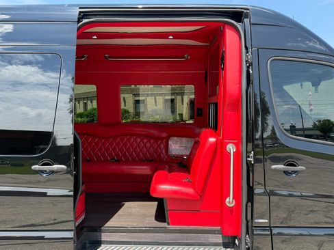 Used 2015 Mercedes-Benz Sprinter 3500 w/ Window Fleet Package image 17
