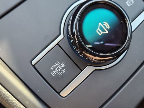 New 2026 Volkswagen Tiguan S image 11