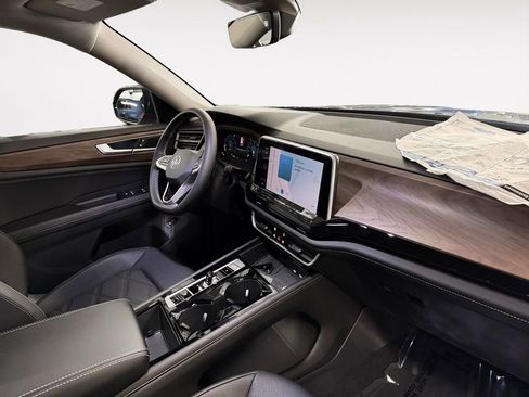 New 2026 Volkswagen Atlas SE FWD image 9