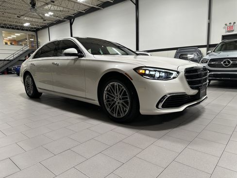 Certified 2023 Mercedes-Benz S 580 4MATIC Sedan image 7