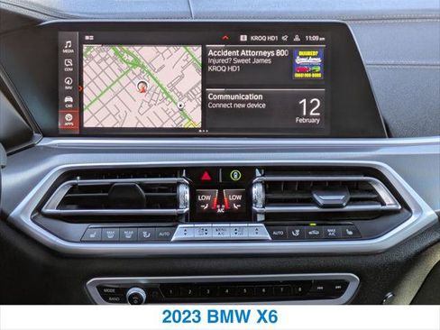 Used 2023 BMW X6 xDrive40i w/ M Sport Package image 17