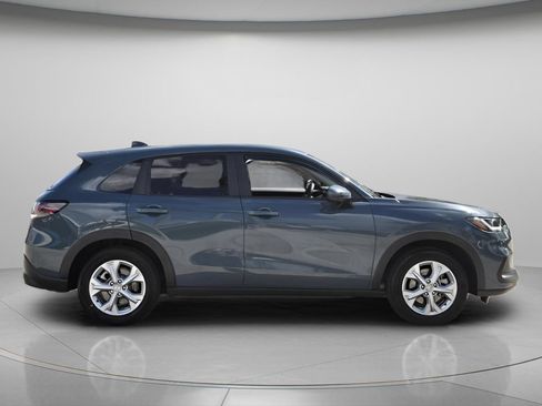 Certified 2025 Honda HR-V LX image 3