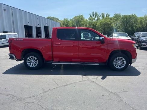 Used 2024 Chevrolet Silverado 1500 LT w/ Protection Package AWD/4WD image 10