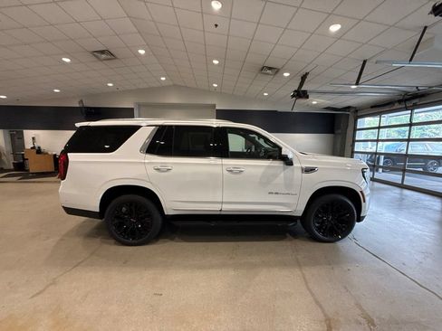 New 2026 GMC Yukon Denali w/ Advanced Technology Package AWD/4WD image 8