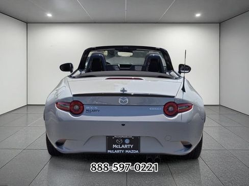 Certified 2026 MAZDA MX-5 Miata Club w/ Interior Package RWD image 4