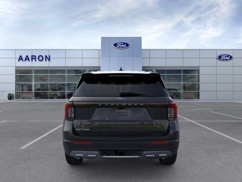 New 2026 Ford Explorer Active w/ Active Comfort Package RWD image 7