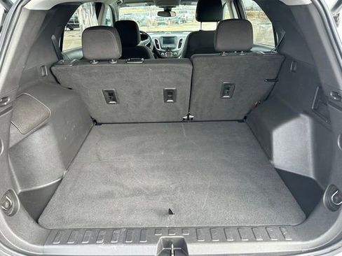 Used 2021 Chevrolet Equinox LT image 12