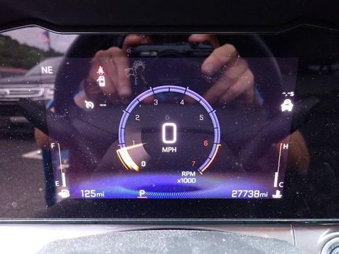 Used 2025 Chevrolet Trax ACTIV w/ Sunroof Package FWD image 16