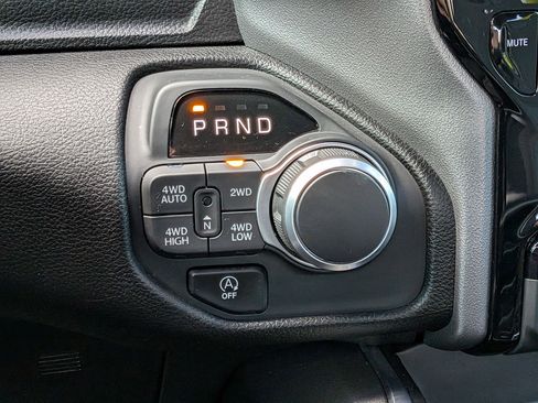 Used 2025 RAM 1500 Big Horn AWD/4WD image 22