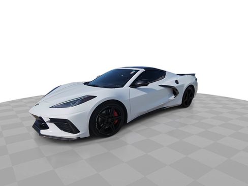 Used 2022 Chevrolet Corvette Stingray Preferred Cpe w/ Z51 Performance Package RWD image 4