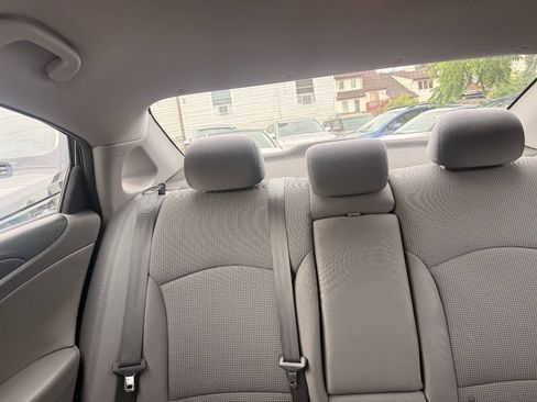 Used 2013 Hyundai Sonata GLS w/ Popular Equipment Pkg FWD image 18