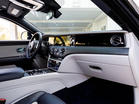 Certified 2023 Rolls-Royce Ghost image 28