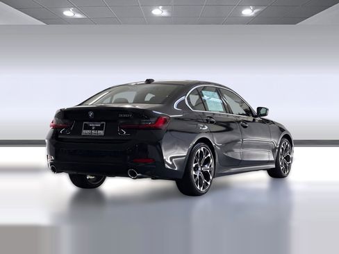 Used 2025 BMW 330i Sedan w/ Convenience Package image 9