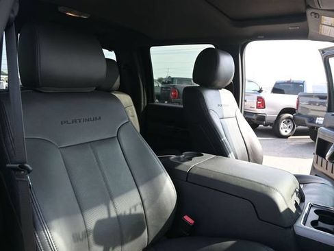 Used 2015 Ford F450 Platinum w/ FX4 Off Road Package AWD/4WD image 33