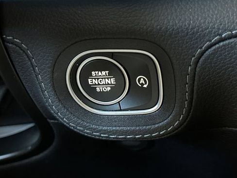 Used 2022 Mercedes-Benz GLS 450 4MATIC image 22