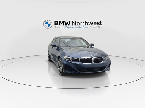 New 2026 BMW 330i xDrive Sedan w/ Convenience Package AWD/4WD image 7